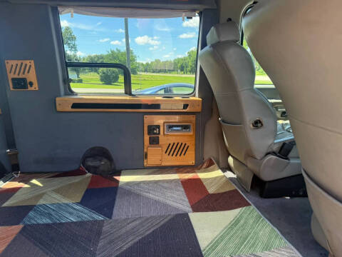 2001 Ford E-Series E-250 SD