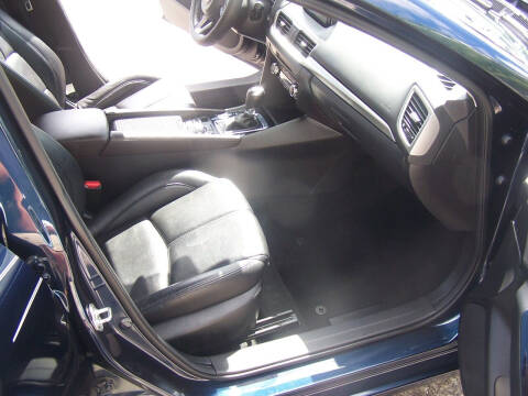 2018 Mazda MAZDA3 Touring