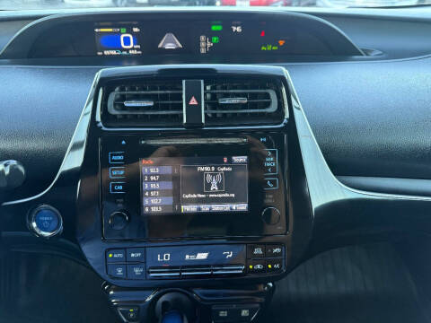 2017 Toyota Prius Two