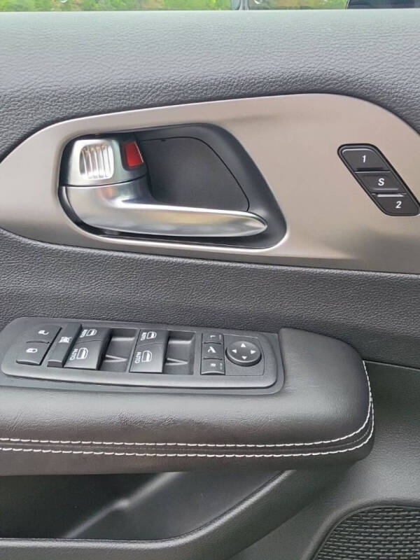 2027 Chrysler Pacifica Limited