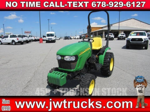 2018 John Deere 2320