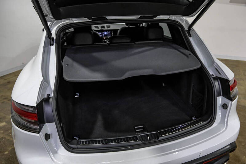 2024 Porsche Macan