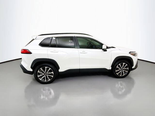 2022 Toyota Corolla Cross XLE