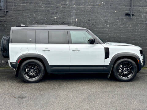 2023 Land Rover Defender 110 SE