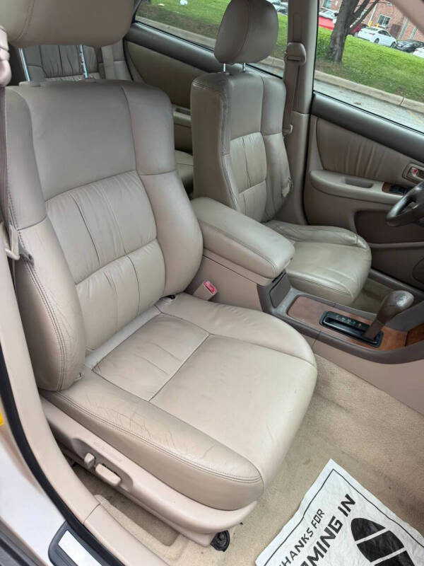 2000 Lexus ES 300