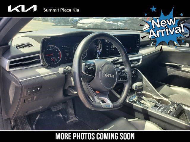 2023 Kia K5