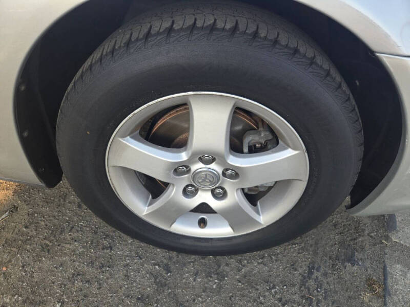 2003 Toyota Camry SE V6