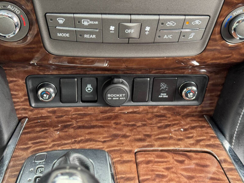 2017 Nissan Armada Platinum