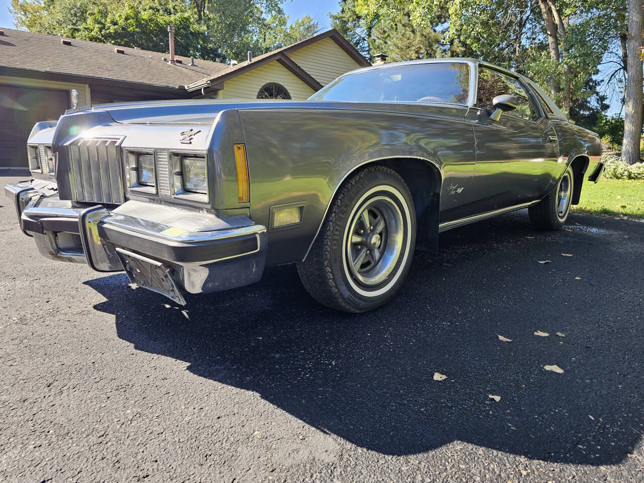 1977 Pontiac Grand Prix 10