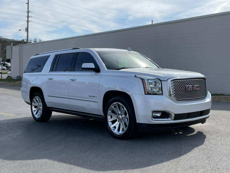 Used 2016 GMC Yukon XL Denali with VIN 1GKS2HKJ1GR357883 for sale in Knoxville, TN