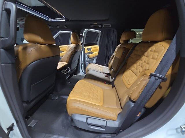 2025 Nissan Armada Platinum Reserve