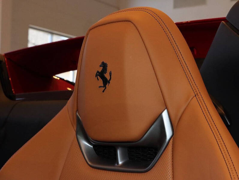 2024 Ferrari 296 GTS