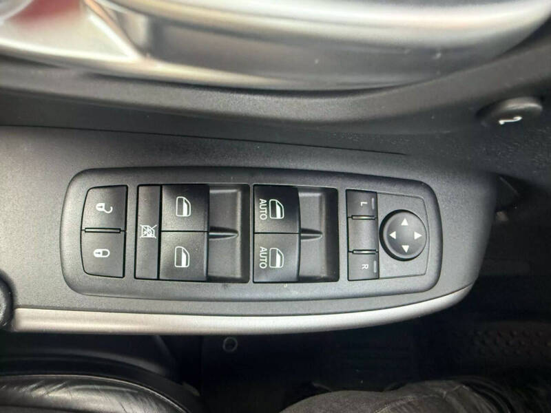 2019 Jeep Cherokee Overland