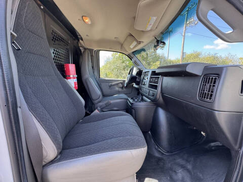 2020 GMC Savana 2500