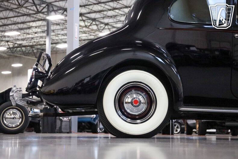1938 Packard Super Eight