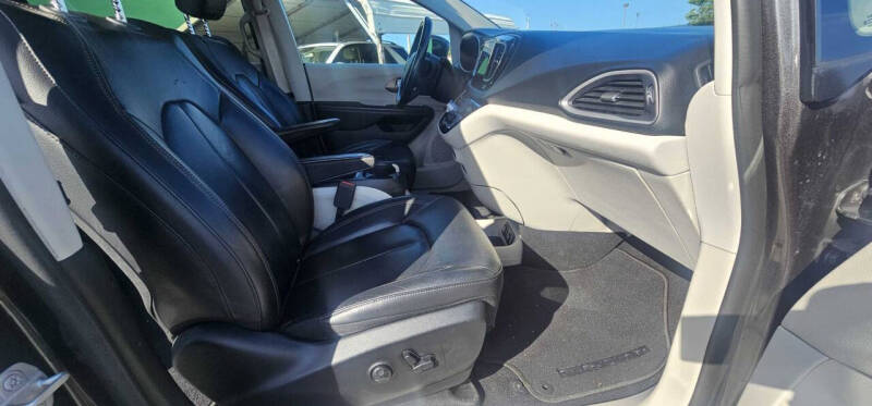 2018 Chrysler Pacifica Touring L