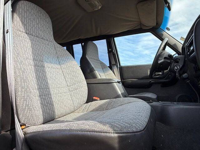 2001 Jeep Cherokee Sport