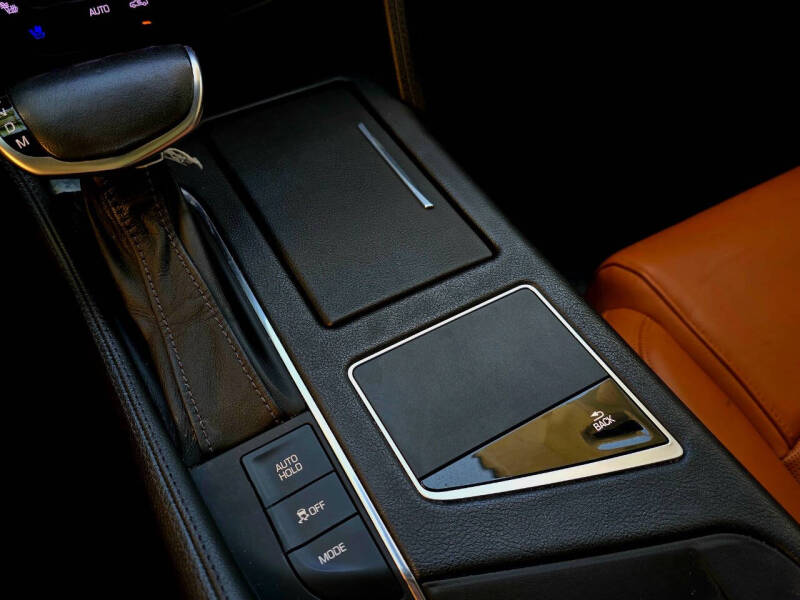 2017 Cadillac CT6 Plug-In Hybrid 2.0T