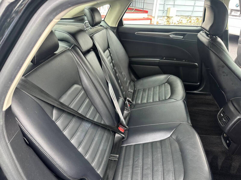 2018 Ford Fusion SE