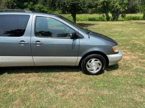 1999 Toyota Sienna