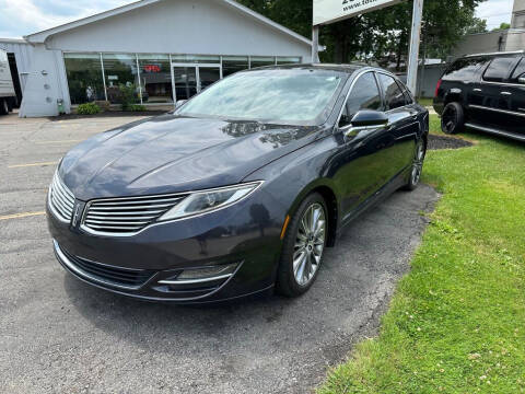 2013 Lincoln MKZ Hybrid for sale at Lakeshore Auto Wholesalers in Amherst OH