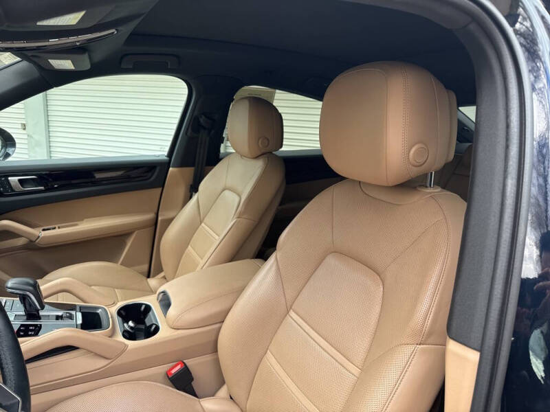 2022 Porsche Cayenne