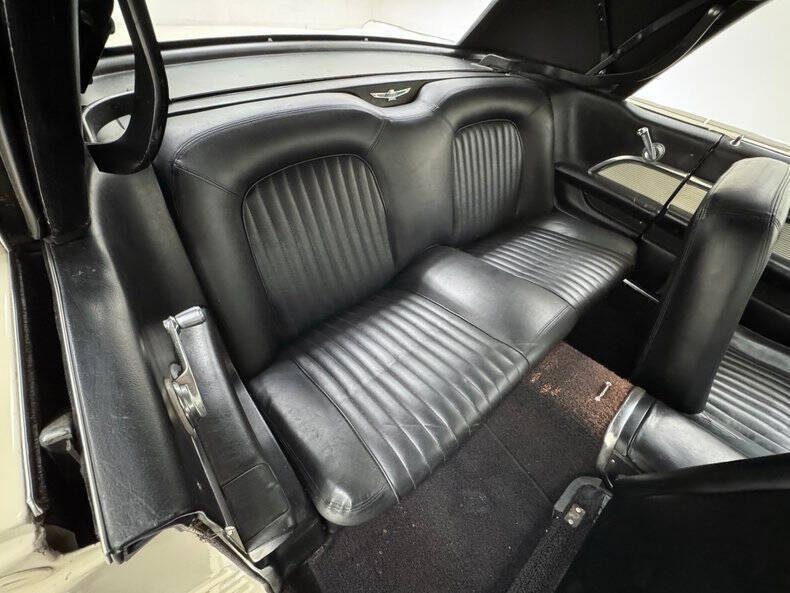 1961 Ford Thunderbird