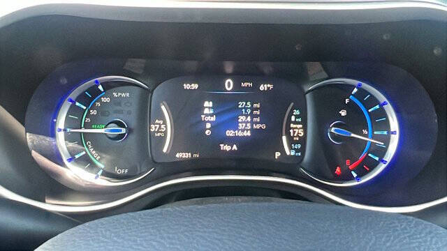 2023 Chrysler Pacifica Plug-In Hybrid Touring L