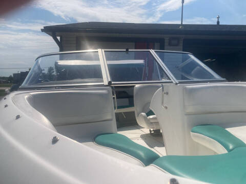 2000 Glastron Open Bow Runabout