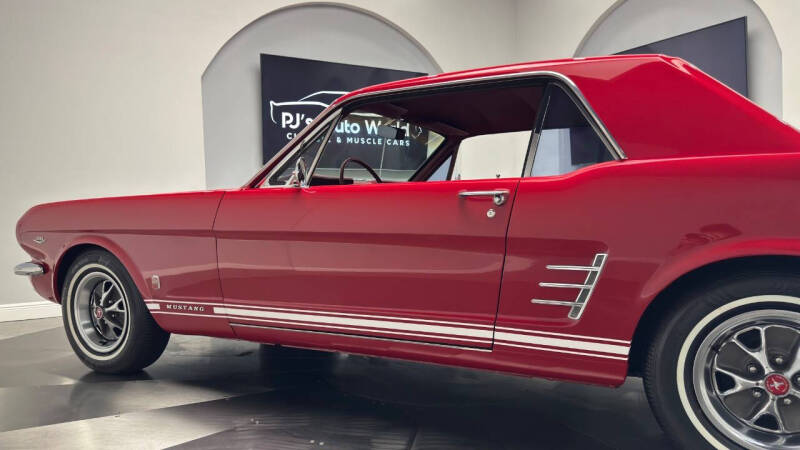 1966 Ford Mustang