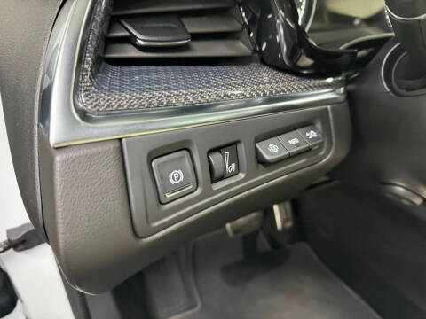 2025 Cadillac XT5 Sport