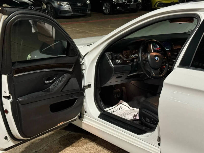 2015 BMW 5 Series 528i