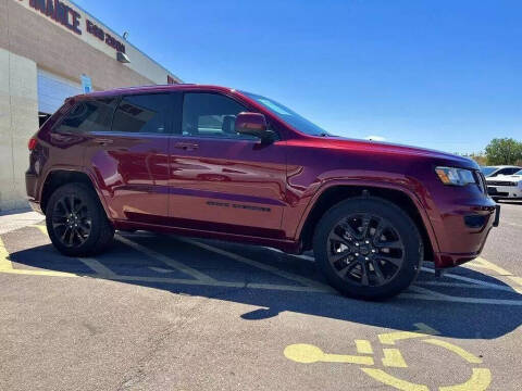 2019 Jeep Grand Cherokee Laredo E