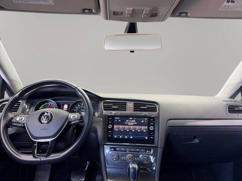 2019 Volkswagen e-Golf SE