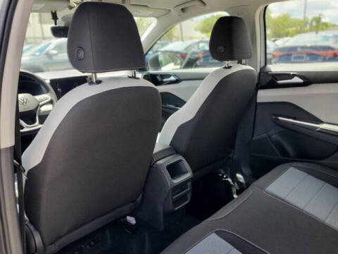 2025 Volkswagen Taos S