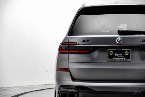 2023 BMW X7 M60i