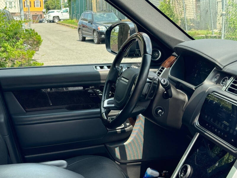 Image 5 of 2020 Land Rover Range Rover P525 HSE