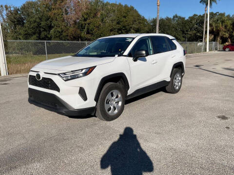 2024 Toyota RAV4 LE