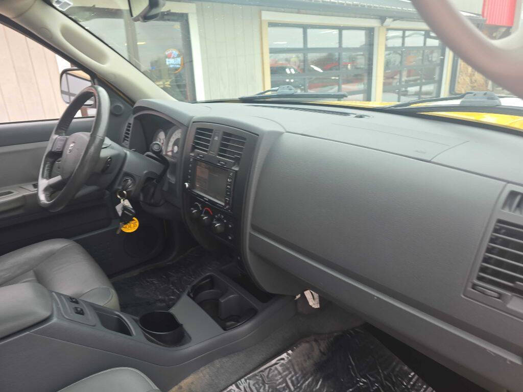 2006 Dodge Dakota 52