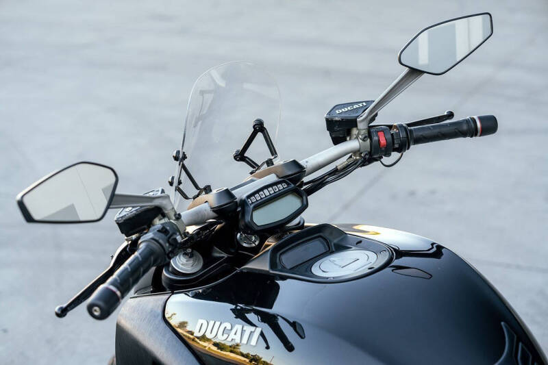 2011 Ducati Diavel