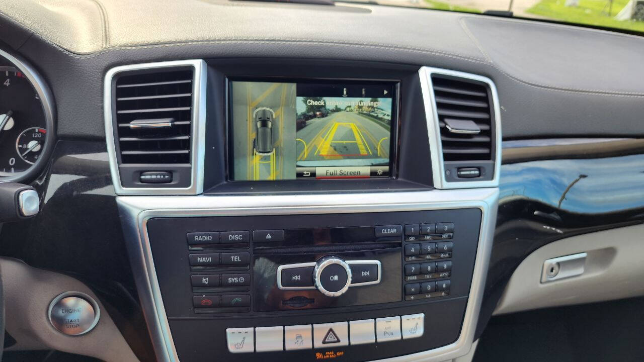 2016 MERCEDES-BENZ GL-Class SUV / Crossover - $17,990