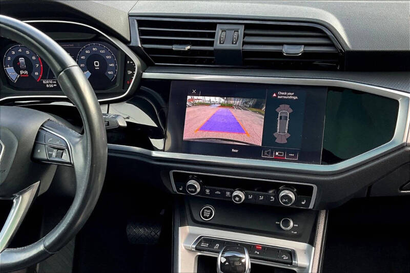 2023 Audi Q3 quattro Premium Plus 40 TFSI