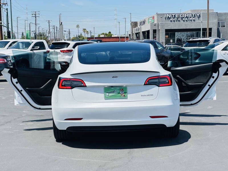 2023 Tesla Model 3 Performance