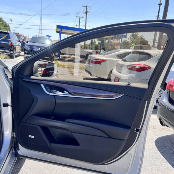 2017 Cadillac XTS Luxury