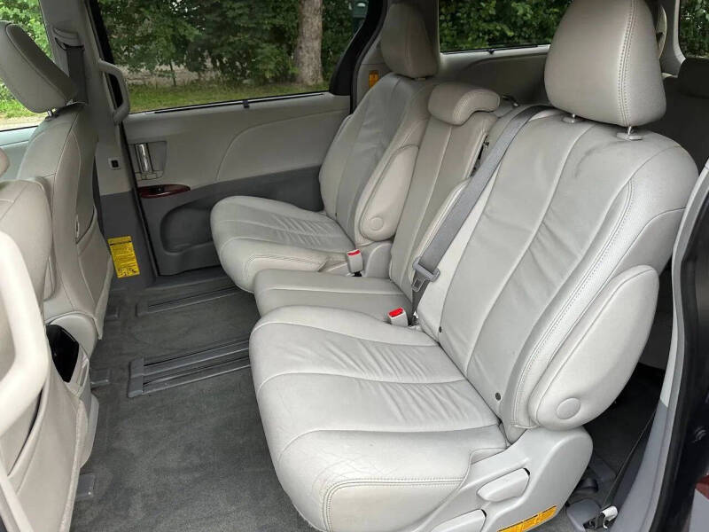 2014 Toyota Sienna