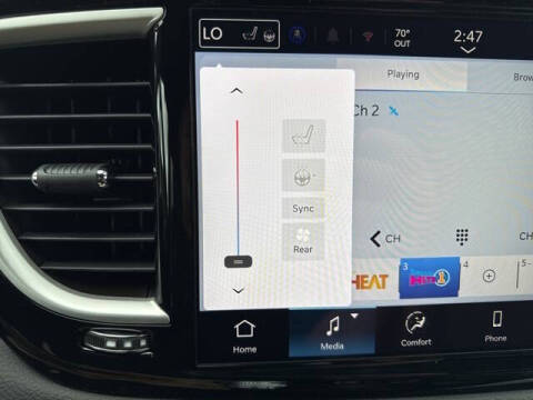 2026 Chrysler Voyager LX