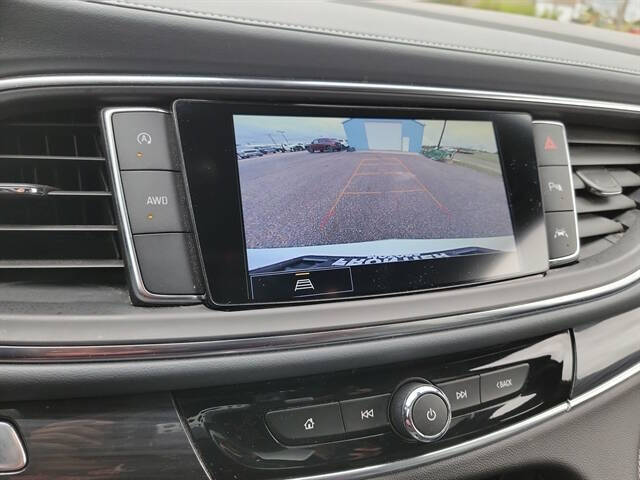 2023 Buick Enclave Essence
