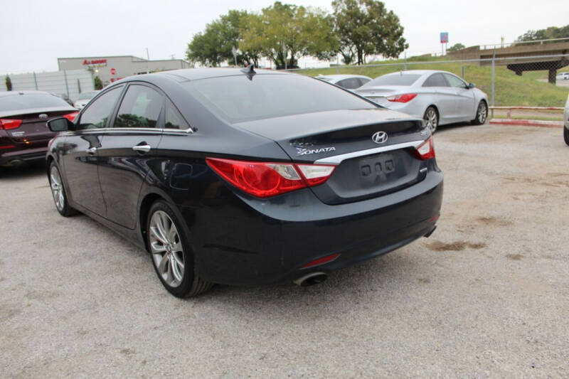 2013 Hyundai Sonata Limited photo 10