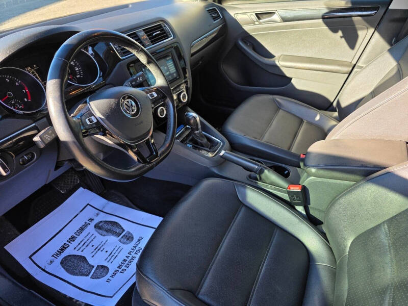 2017 Volkswagen Jetta 1.8T SEL Premium