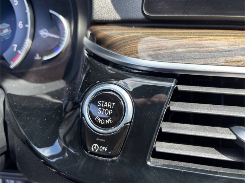 2018 BMW 5 Series 540i
